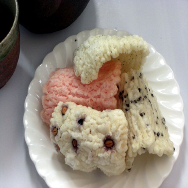 画像2: 福井名物揚げおかき三品詰め合せ10袋入(浮雷餅4袋,あっさり揚3袋,黒砂糖3袋)越前のうまいもの大好き通販 (2)